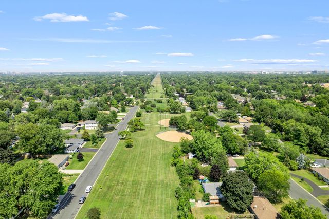10006 Chicago Avenue S, Bloomington, MN 55420