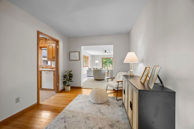 10006 Chicago Avenue S, Bloomington, MN 55420