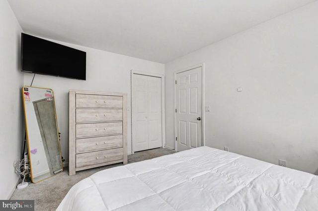 104 CAMBRIDGE DR, Hershey, PA 17033