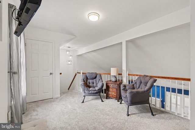 104 CAMBRIDGE DR, Hershey, PA 17033