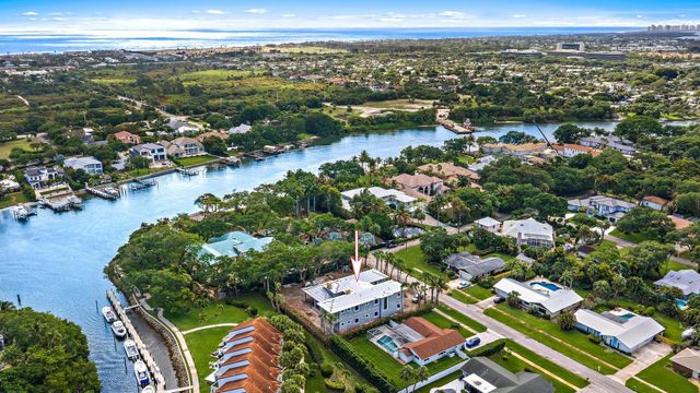 2267 Windsor Road, Palm Beach Gardens, FL 33410