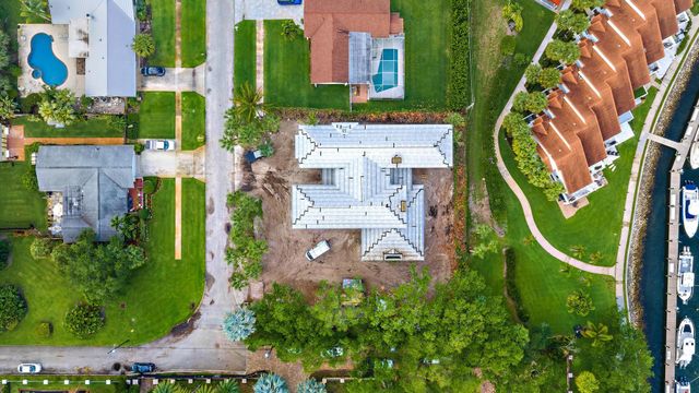 2267 Windsor Road, Palm Beach Gardens, FL 33410