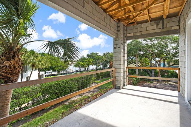 2267 Windsor Road, Palm Beach Gardens, FL 33410