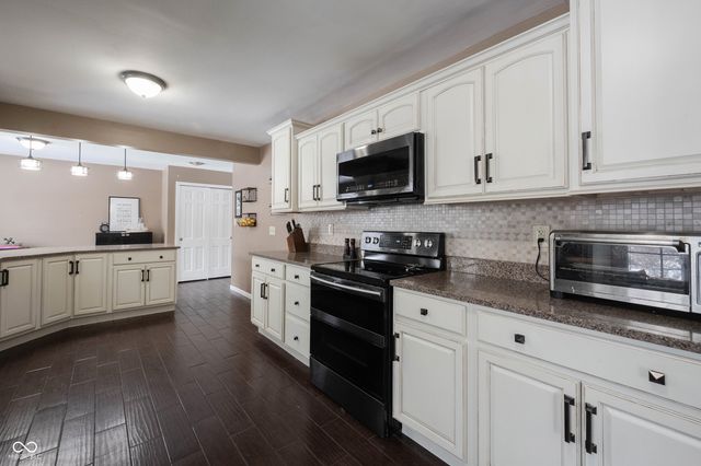 8720 Ellington Drive, Indianapolis, IN 46234