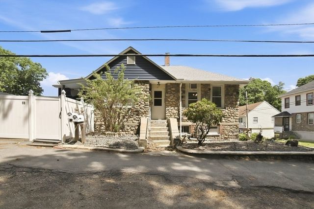 11 Olympia 1, Shrewsbury, MA 01545