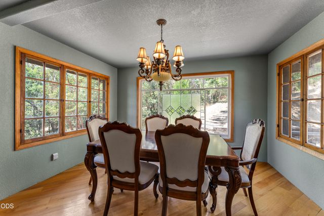 919 Scott Drive, Grants Pass, OR 97527