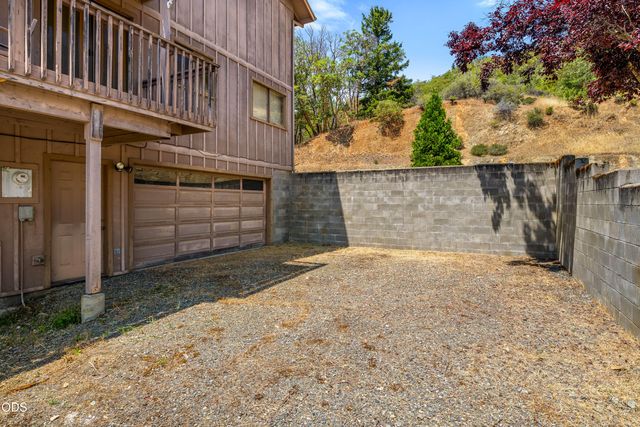 919 Scott Drive, Grants Pass, OR 97527