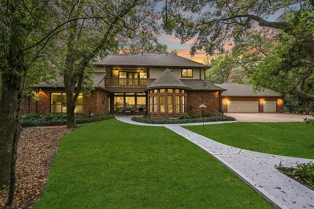 206 Stanley Court, Friendswood, TX 77546