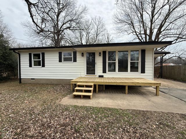 344 S 10th Avenue, Piggott, AR 72454