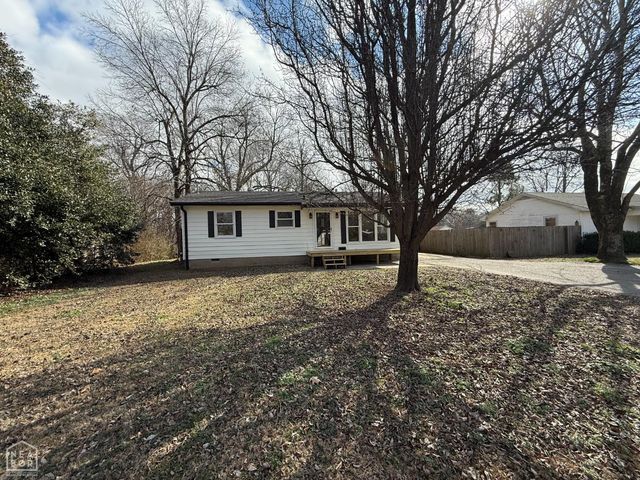 344 S 10th Avenue, Piggott, AR 72454