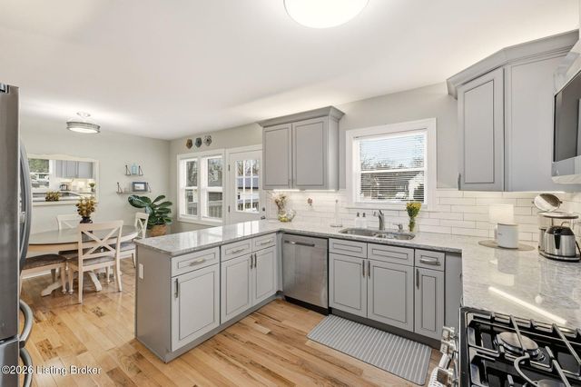 228 Sage Rd, Louisville, KY 40207