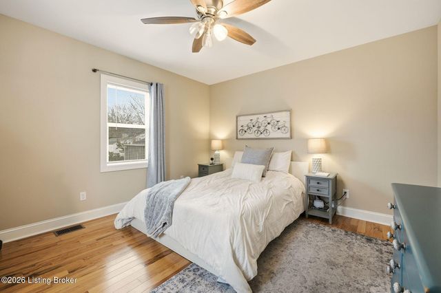 228 Sage Rd, Louisville, KY 40207