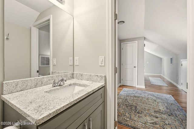 228 Sage Rd, Louisville, KY 40207