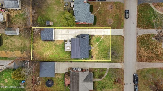 228 Sage Rd, Louisville, KY 40207
