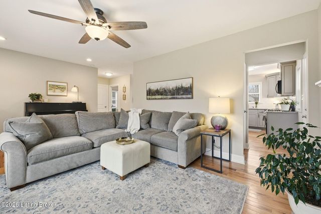 228 Sage Rd, Louisville, KY 40207