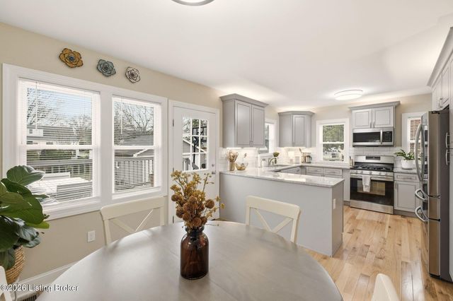 228 Sage Rd, Louisville, KY 40207