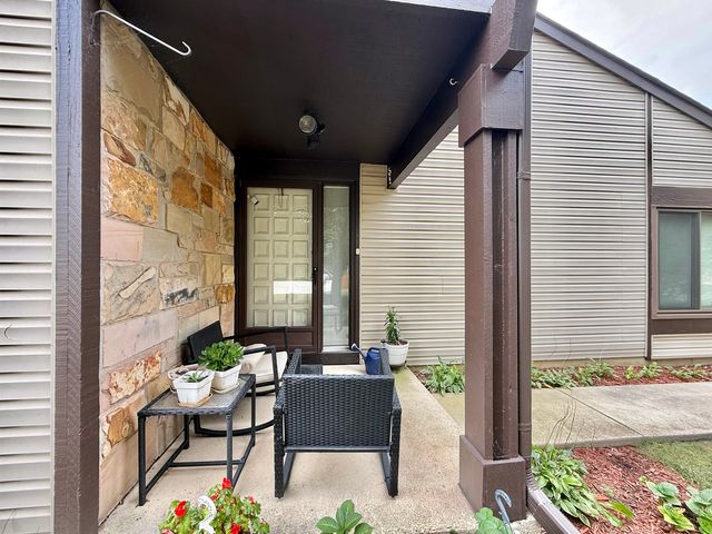752 Biloxie Court 752, Carol Stream, IL 60188