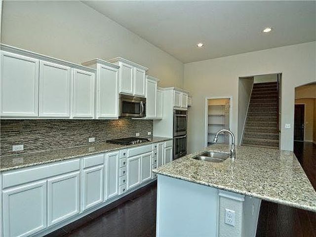916 Purple Moor PASS, Leander, TX 78641