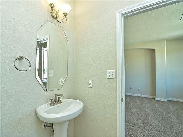 916 Purple Moor PASS, Leander, TX 78641