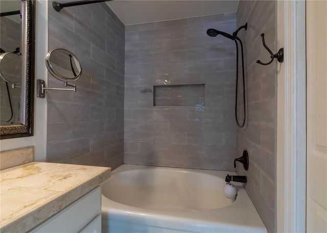 14833 REDCLIFF DRIVE, Tampa, FL 33625