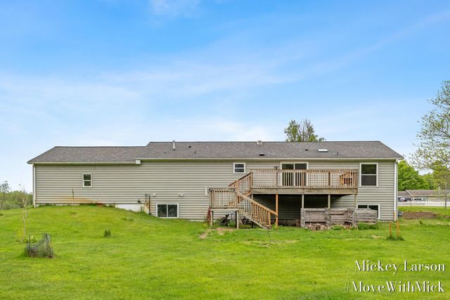 1382 Dairy Lane NE, Cedar Springs, MI 49319