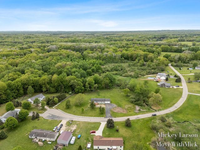 1382 Dairy Lane NE, Cedar Springs, MI 49319