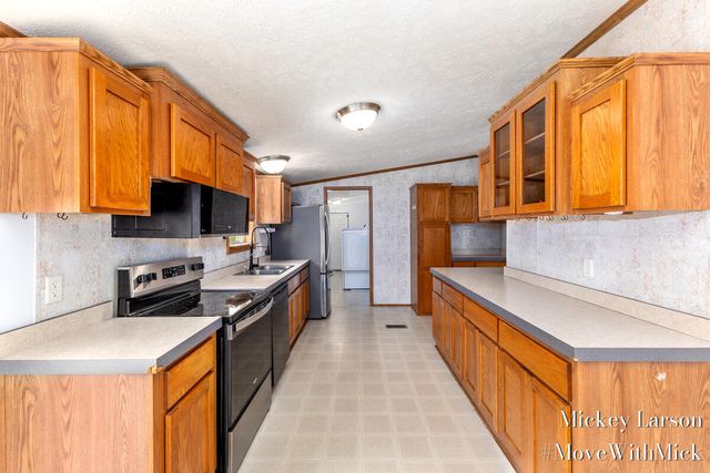 1382 Dairy Lane NE, Cedar Springs, MI 49319