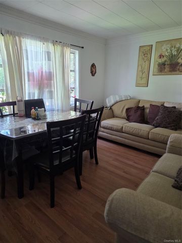 2467 New York Avenue, Melville, NY 11747