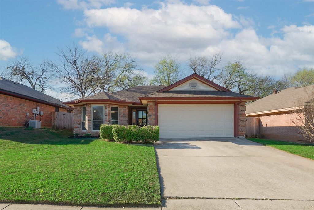 333 Banyan Drive, Grapevine, TX 76051