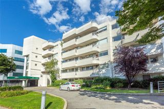 88 Cuttermill Road 418, Great Neck, NY 11021