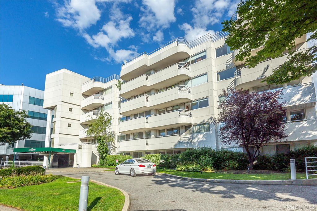 88 Cuttermill Road 418, Great Neck, NY 11021