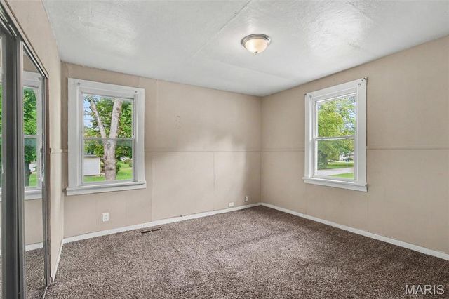 154 Becker Drive, St Louis, MO 63135