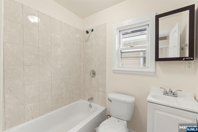 162 Columbia Avenue, Newark, NJ 07106