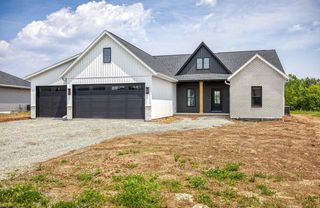 2590 N STELLITA CIRCLE, De Pere, WI 54115