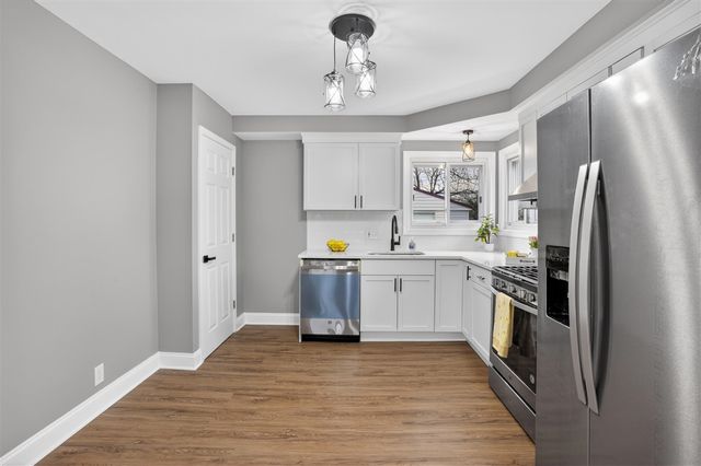 5022 S Middlebelt Road, Westland, MI 48186