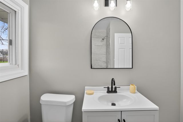 5022 S Middlebelt Road, Westland, MI 48186