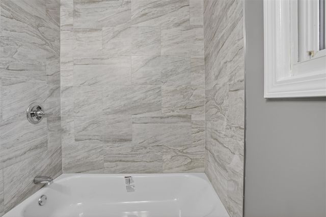 5022 S Middlebelt Road, Westland, MI 48186