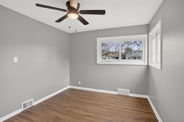 5022 S Middlebelt Road, Westland, MI 48186