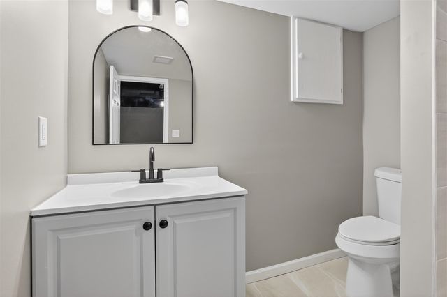 5022 S Middlebelt Road, Westland, MI 48186