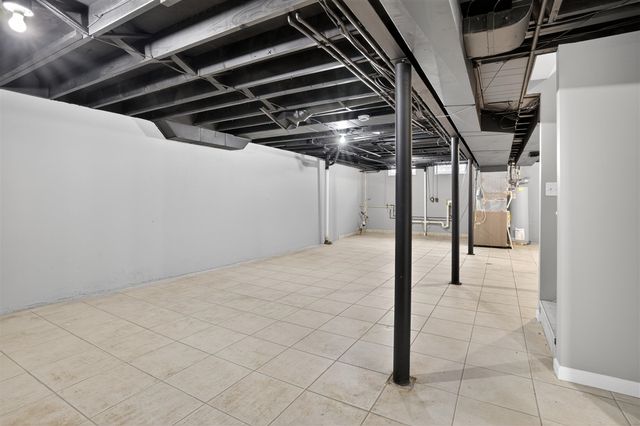 5022 S Middlebelt Road, Westland, MI 48186