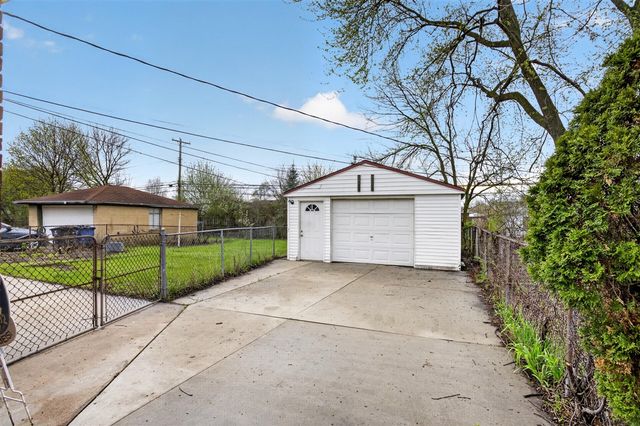 5022 S Middlebelt Road, Westland, MI 48186