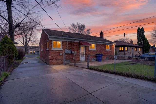 5022 S Middlebelt Road, Westland, MI 48186