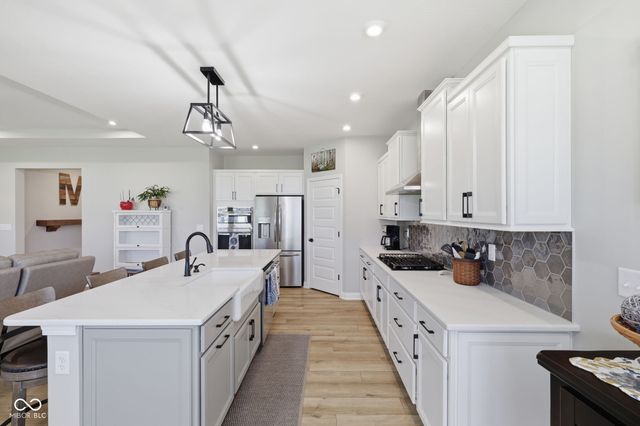15112 Covebrook Lane, Fishers, IN 46040