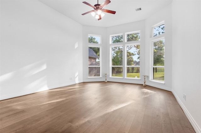 2405 Barton Shores Drive, Pearland, TX 77584