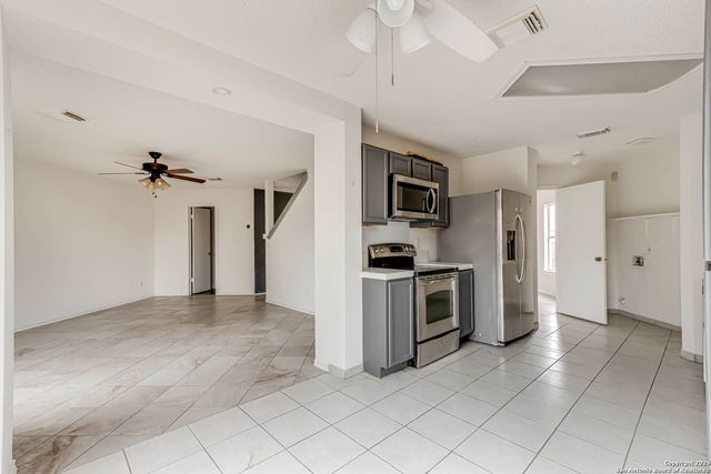 5615 Camry Springs, San Antonio, TX 78251