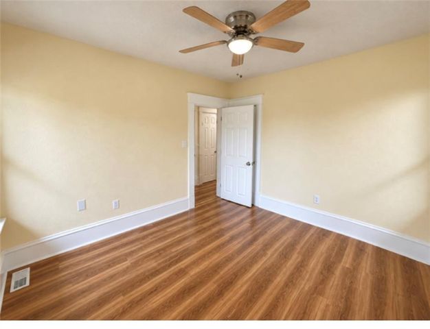2018 35th Street, Kansas City, MO 64109