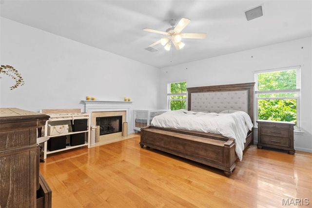 16611 Highland Summit Drive, Ballwin, MO 63011