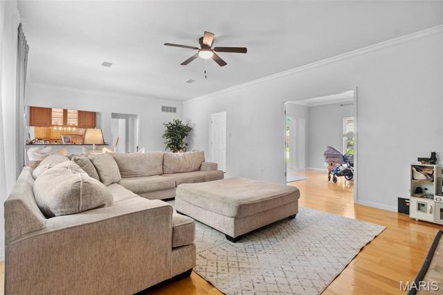 16611 Highland Summit Drive, Ballwin, MO 63011