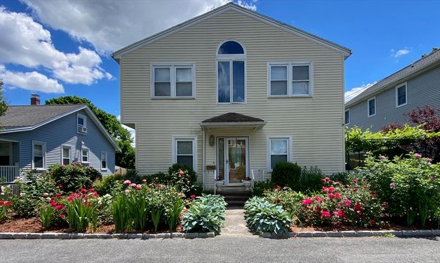 54 Edgemont Rd, Braintree, MA 02184