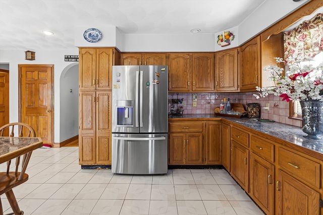 54 Edgemont Rd, Braintree, MA 02184